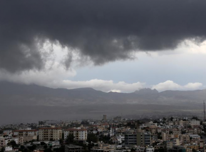 Κίτρινη προειδοποίηση για καταιγίδα μέχρι τις 6 το πρωί Τετάρτης